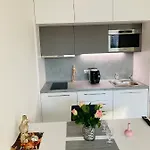 Blanc Harfa Design * プラハ