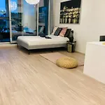 Blanc Harfa Design Apartmán