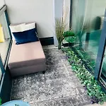 Blanc Harfa Design Apartmán *