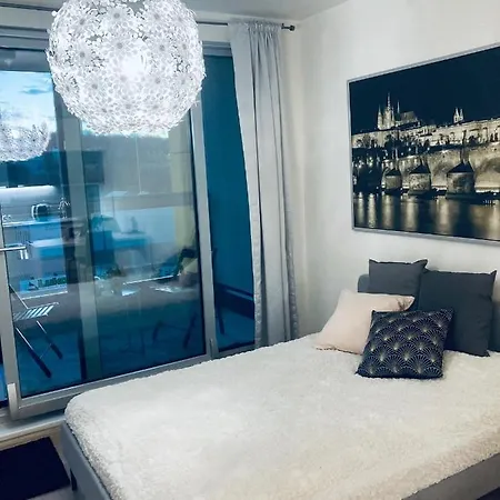 Apartment Blanc Harfa Design Prague