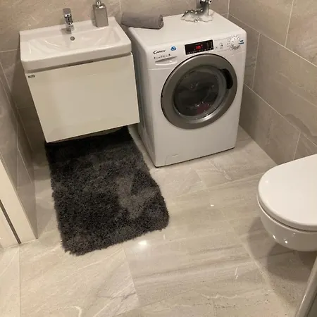 Appartement Blanc Harfa Design Praag