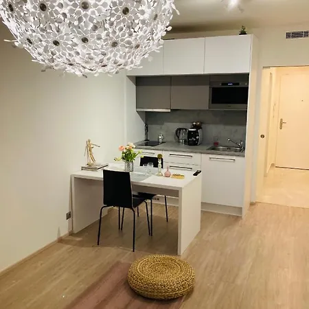 Blanc Harfa Design *